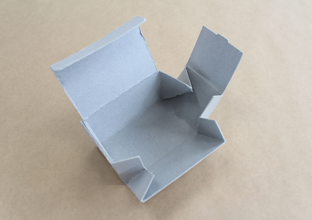 （写真4） | これは便利！ 篠原紙工が考案した〝名刺箱〟 - 生田信一（ファーインク） | 活版印刷研究所