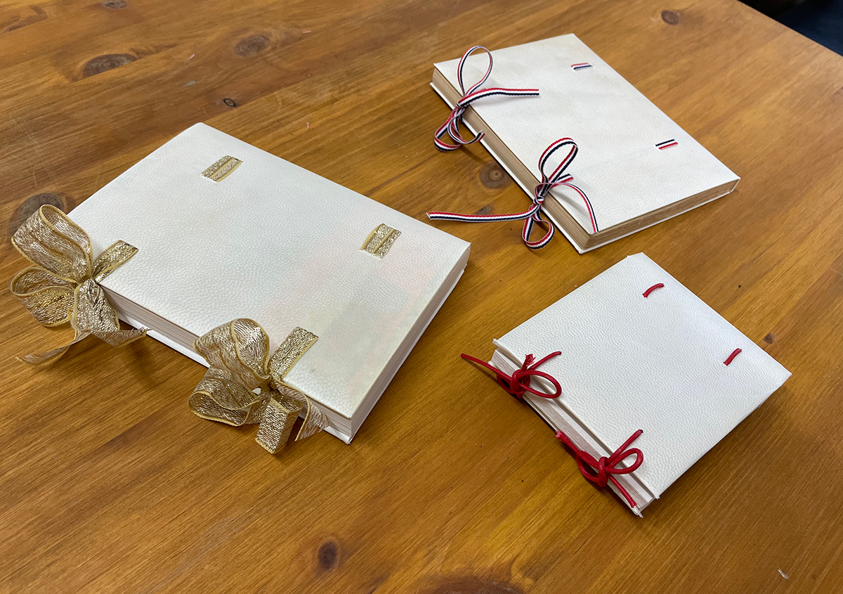 （写真7） | 羊皮紙でブックカバーを作る体験をしました。 - 京都大学図書館資料保存ワークショップ | 活版印刷研究所