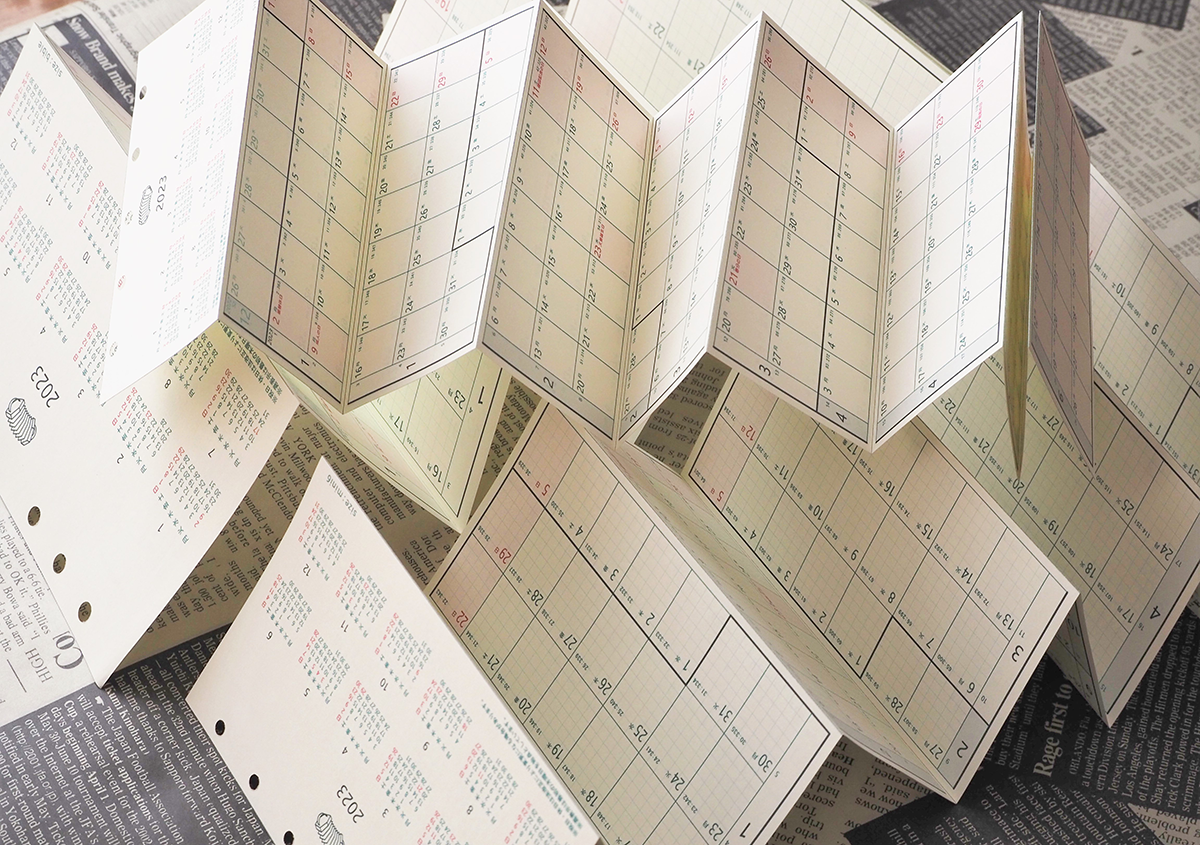 （写真2） | じゃばら型システム手帳リフィルカレンダー「じゃばらんだ」 - 生田信一（ファーインク） | 活版印刷研究所