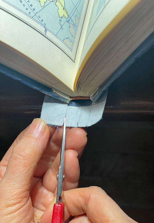 写真13 | ご依頼の本の修理作業記録 v.3 - 図書館資料保存ワークショップ | 活版印刷研究所