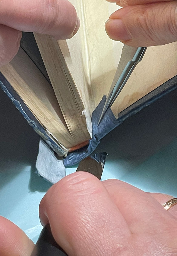 写真17 | ご依頼の本の修理作業記録 v.3 - 図書館資料保存ワークショップ | 活版印刷研究所