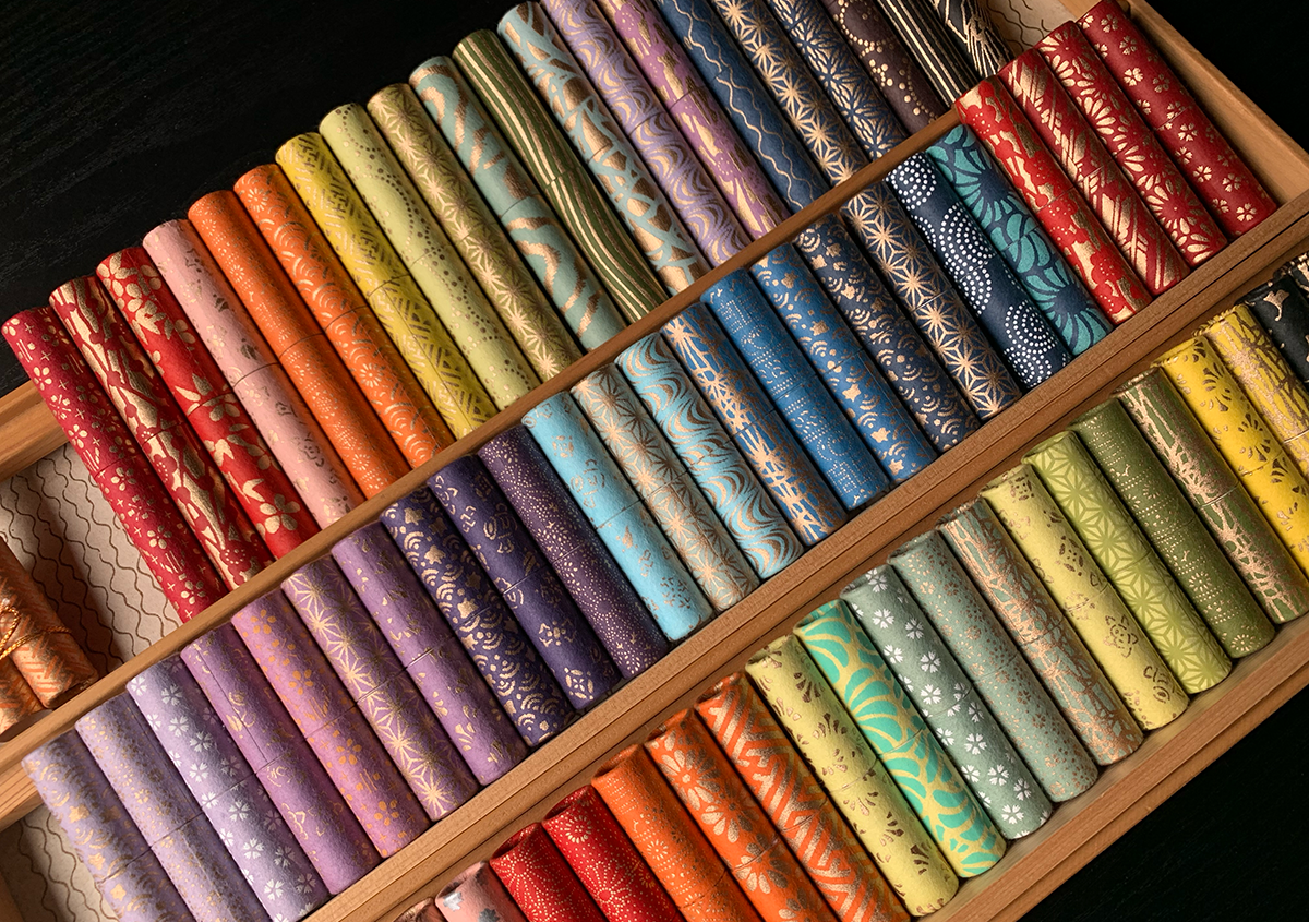 貴重な型紙で生み出される唯一無二の京染和紙 浅井長楽園 貴重な型紙で生み出される唯一無二の京染和紙 浅井長楽園